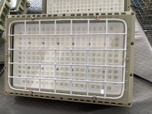 Lumière d'inondation ATEX pour les gaz pétroliers de la zone 1 de la zone 2 avec 100-240 V CA/CC MEANWELL CREE Light Certifiée IECEx