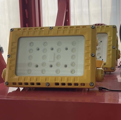 Projecteur LED antidéflagrant temporaire d'extérieur ATEX 240W – IP66, boîtier en plaque d'aluminium