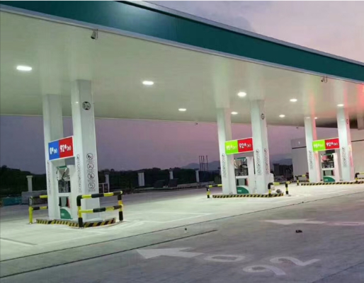 L'aluminium moulé sous pression Logement dangereux L'éclairage d'inondation à LED avec une efficacité de 130lm/w et des matériaux standard