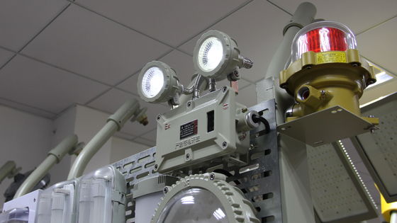 Lumière de secours ignifuge classée IP66 pour les normes de sécurité approuvées CNEX