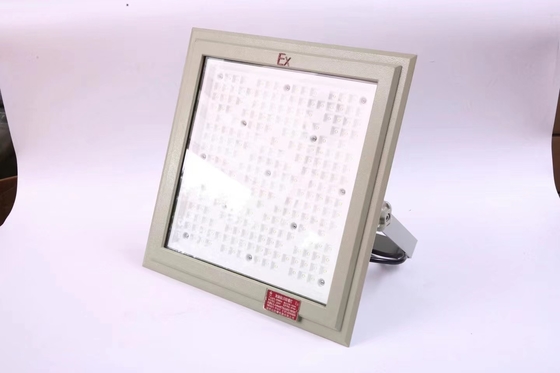 Lumière de crue à résistance à l'explosion à LED CREE de 50 à 240 W, imperméable à l'eau IP66, pour une utilisation dans des endroits dangereux