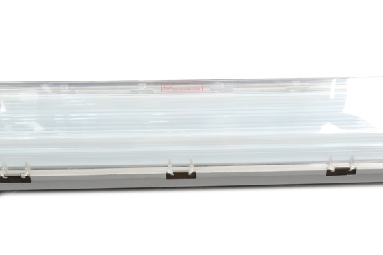 Lumière à l'épreuve de l'explosion à LED linéaire de 18w 27w 36w 1,2m 100lm/w 110VAC IP66 5 ans de garantie Atex