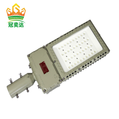 Éclairage solaire à l'extérieur résistant à l'explosion Ip66 100w 200w LED Efficacité de la lumière d'inondation 130lm/w Avec une garantie de cinq ans