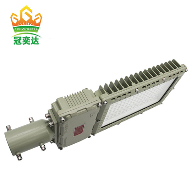 Éclairage solaire à l'extérieur résistant à l'explosion Ip66 100w 200w LED Efficacité de la lumière d'inondation 130lm/w Avec une garantie de cinq ans