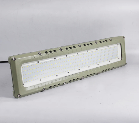Niveau de protection IP66 et WF2 Éclairage linéaire à LED résistant à l'explosion 100-277VAC Efficacité 100lm/W pour les zones industrielles
