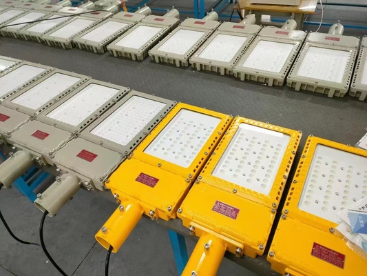 100~277v 130lm/W 200w éclairage à haute résistance à l'explosion