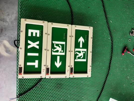 Lumières de sortie de secours compactes antidéflagrantes certifiées ATEX / IECEx / RoHS / CNEX / ISO9001 IRC ≥70 Personnalisables pour zones dangereuses