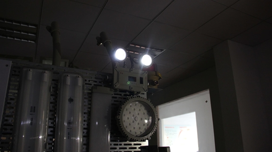 Lampe de secours LED antidéflagrante étanche IP66, rechargeable, batterie NiCd, boîtier gris clair