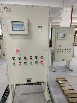 Panneau de commande à résistance à l'explosion ATEX Anti UV 225A WF2 complètement scellé pour le site minier des champs pétrolifères du désert