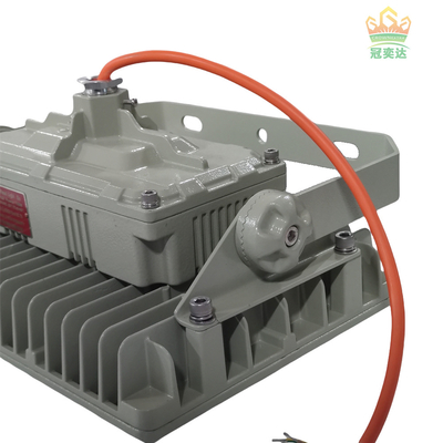 L'efficacité maximale 130lm/W Led Atex projecteur 100W 200W Pour les environnements industriels extrêmes