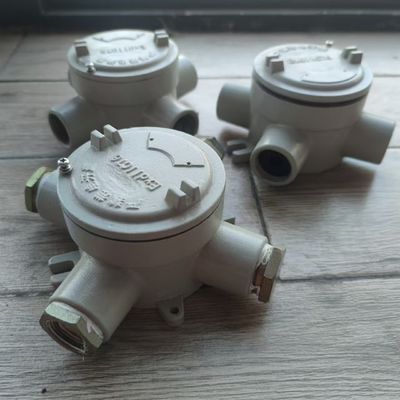 Boîte de jonction ATEX antidéflagrante Sta/Aluminium étanche avec multiples interfaces et sécurité accrue IP66