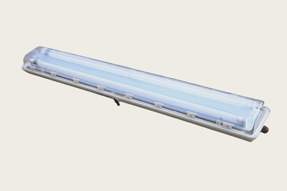 Éclairage à l'épreuve de l'explosion ATEX entièrement en plastique ((GRP) Lampes fluorescentes WF2 IP66 pour la zone dangereuse Div 1 36W