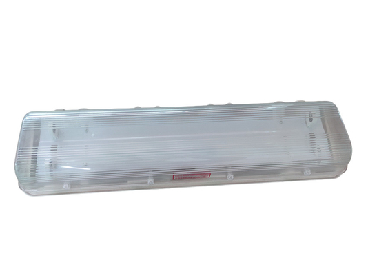 120°-140° Angle de faisceau Éclairage fluorescent à LED résistant à l'explosion avec une durée de vie de 50000 heures nominé ATEX