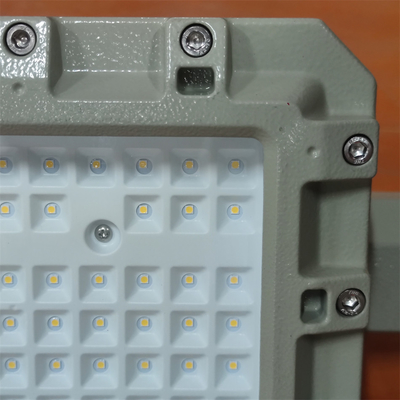 Lumière à LED résistant à l'explosion de 50 à 300 watts pour les conditions extrêmes CCT 3000/4000/5000/5700K