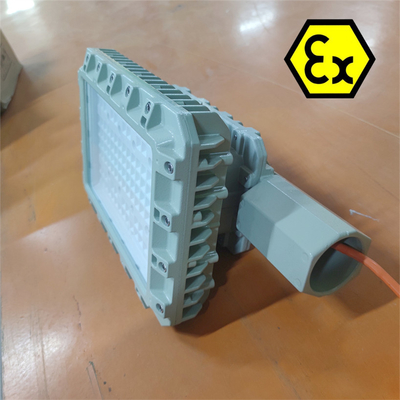 Ex d ATEX LED Lumière carré résistante aux explosions 4000K Dimmable 90-295V pour l'éclairage industriel EPC avec protection IP66 OEM disponible 50-250watt
