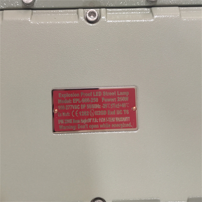 ATEX 220V 380V éclairage à l'épreuve des explosions LED de qualité marine en aluminium IP66 WF2 pour l'industrie pétrolière et gazière