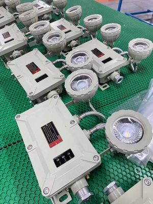 90/120/180 Mins Lumière d'urgence à longue durée CCT 4500-6500K LED
