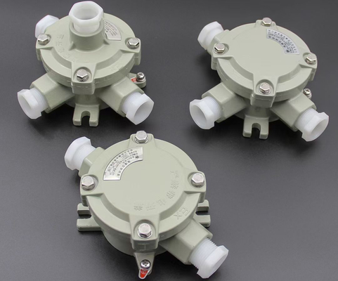 WF2 boîte de jonction résistante à l'explosion IP65 en aluminium sous pression avec 2/3 entrée de câble