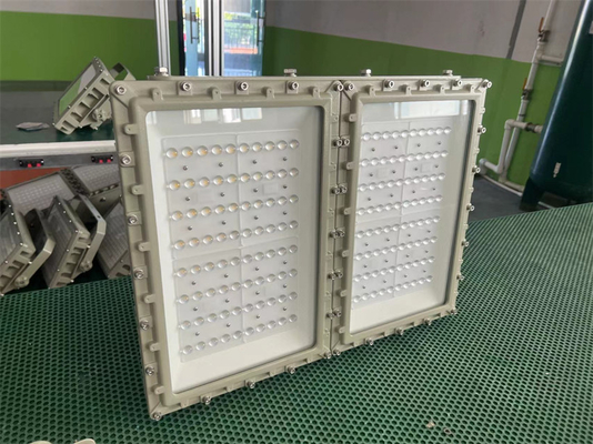 ATEX haute puissance résistant aux flammes résistant à l'explosion lampes d'inondation personnalisables OEM 300-500 Watt