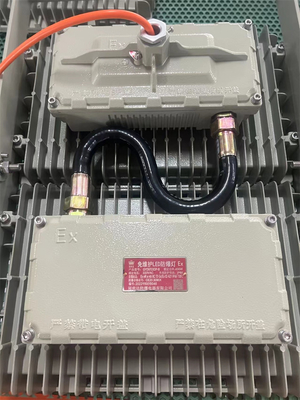 300 à 500 watts étanche à l'explosion, étanche à l'eau, anti-corrosion 140lm/W 220v 380v