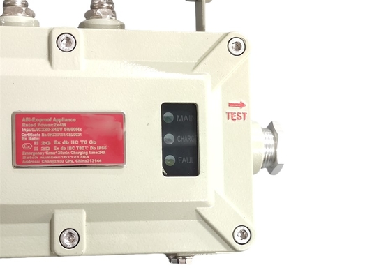 Éclairage d'urgence à résistance à l'explosion certifié ATEX Éclairage de sécurité LED compact pour environnements industriels dangereux
