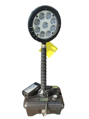 Zone 1 Offshore Onshore Explosion Proof Portable LED Work Lighting entièrement en plastique GRP 100-295VAC Pour le pétrole dangereux