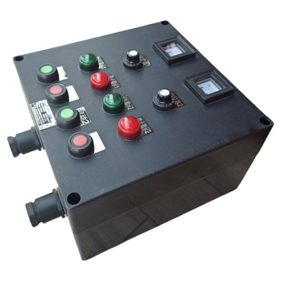 Station de contrôle anti-explosion 220V ATEX homologuée GRP anti-corrosion IP66 WF2 Montage vertical suspendu pour l'environnement dangereux Zone1 Zone2