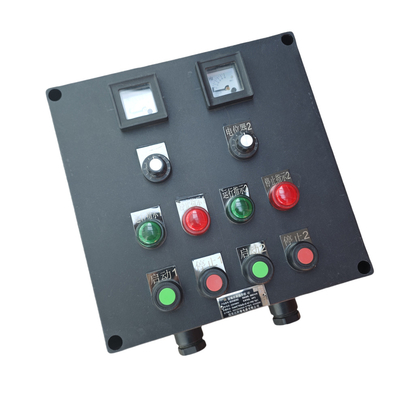 Station de contrôle GRP à résistance à la flamme à 380 V approuvée par CNEX ATEX Entrée de câble personnalisable entièrement en plastique pour la zone Offshore Onshore Zone1 Zone2