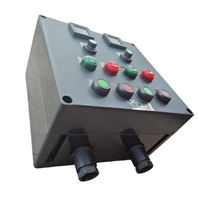 Station de contrôle GRP à résistance à la flamme à 380 V approuvée par CNEX ATEX Entrée de câble personnalisable entièrement en plastique pour la zone Offshore Onshore Zone1 Zone2