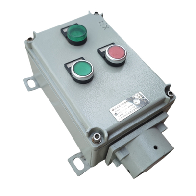 220V 380V Station de contrôle de bouton anti-explosion de qualité marine en aluminium IP66 Anticorrosion avec entrée de câble personnalisée Sécurisé Durable pour ZONE1 ZONE2 ZONE21 ZONE22