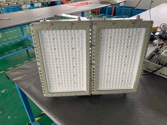 IP66 projecteur à LED avec lampe à perles CREE ignifuges en alliage d'aluminium WF2