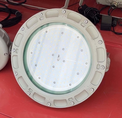 Durée de vie 22000 heures Alloy d'aluminium ignifuge résistant à l'explosion LED haute baie lumières 150W ATEX IECEx imperméable à l'eau pour les zones dangereuses