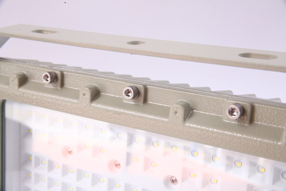Projecteur LED antidéflagrant personnalisable 50–240W | Puces CREE | Certifié ATEX pour zones dangereuses