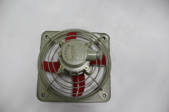 Ventilateur d'échappement ignifuge industriel. Certifié IECEx. Système de ventilation de stockage chimique et de raffinage de pétrole.