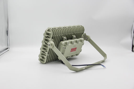 Projecteur LED antidéflagrant | Antidéflagrant, étanche, économe en énergie – Pour environnements dangereux