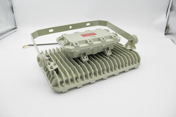 Projecteur LED antidéflagrant | Antidéflagrant, étanche, économe en énergie – Pour environnements dangereux