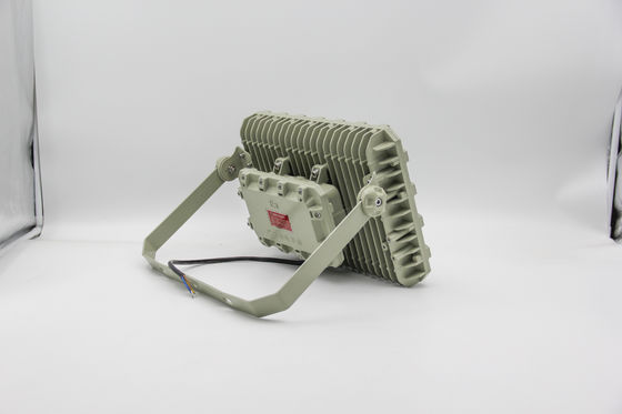 Projecteur LED antidéflagrant | Antidéflagrant, étanche, économe en énergie – Pour environnements dangereux