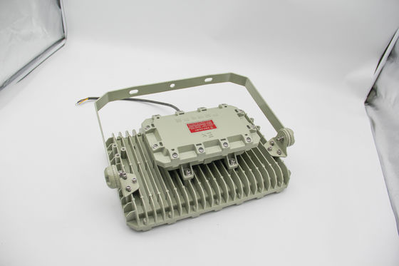 Projecteur LED antidéflagrant | Antidéflagrant, étanche, économe en énergie – Pour environnements dangereux