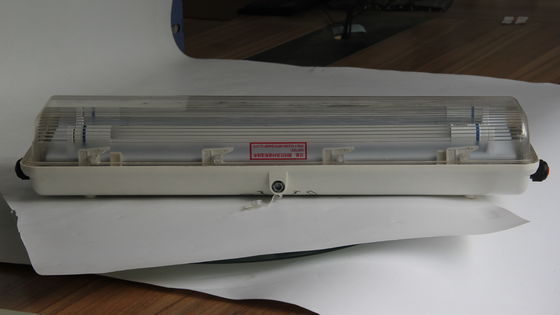 Pour zones dangereuses : pétrole et gaz, usines chimiques, mines, installations maritimes. Luminaire LED linéaire antidéflagrant de qualité industrielle IP66. Conception économe en énergie, durable. 0,6/1,2 m ATEX/IECEx/CNEX