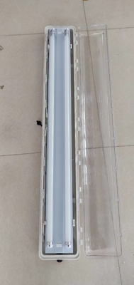 Lumière LED linéaire antidéflagrante ATEX/IECEx/CNEX durable de 0,6 m/1,2 m, qualité industrielle IP66 pour les zones dangereuses, les usines pétrochimiques, minières, maritimes et les installations énergétiques. La conception économe en énergie réduit