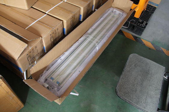 Pour zones dangereuses : pétrole et gaz, usines chimiques, mines, installations maritimes. Luminaire LED linéaire antidéflagrant de qualité industrielle IP66. Conception économe en énergie, durable. 0,6/1,2 m ATEX/IECEx/CNEX