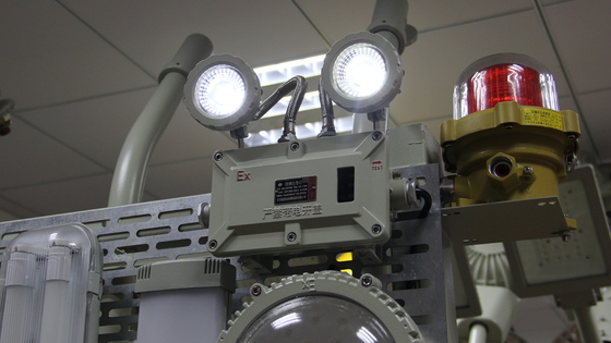 Lumière de secours à double point ignifuge 120 min Réservation pour les endroits dangereux