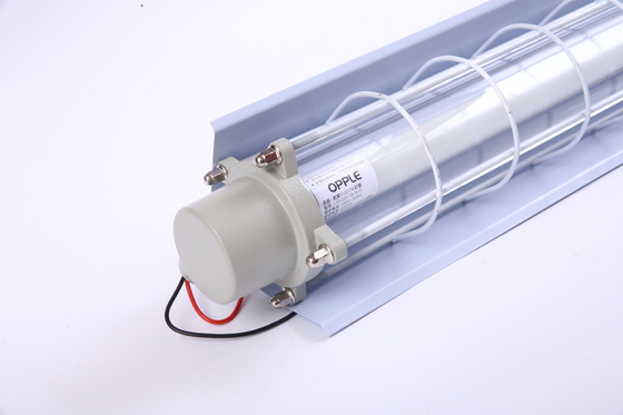 Lumière LED linéaire antidéflagrante ATEX/IECEx/CNEX durable de 0,6 m/1,2 m, qualité industrielle IP66 pour les zones dangereuses, les usines pétrochimiques, minières, maritimes et les installations énergétiques. La conception économe en énergie réduit