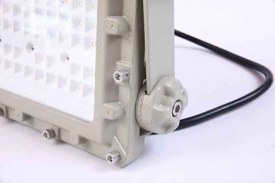 Lumière antidéflagrante IP66 [Montage suspendu/sur support] Série GYD720 Luminaire LED de 20-300W Construction en aluminium moulé sous pression