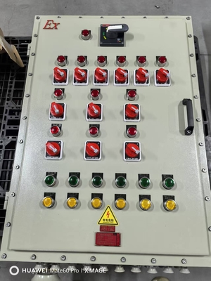 Panneau de protection contre les explosions IP65 Boîte avec revêtement en poudre Finition aluminium ≤225A panneaux résistants aux explosions