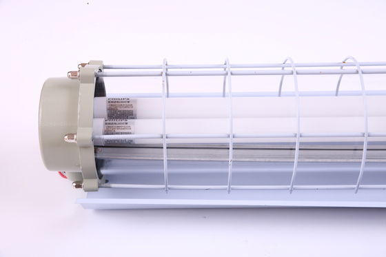 1.2M 18-36W IP66 Lampes à lumière LED Alliage d'aluminium ATEX ExCertificat Lampe à épreuve d'explosion linéaire