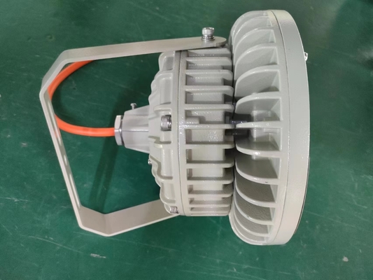 Projecteur LED haute baie antidéflagrant de qualité industrielle IP66 étanche 100W-200W avec certification ATEX CNEX pour les applications en zones dangereuses 1 et 2