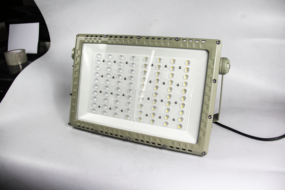 Lumière de route à LED résistant aux explosions 250W. Certifié ATEX CNEX pour les applications dangereuses de la zone 1 de la zone 2.
