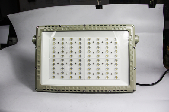 Lumière de route à LED résistant aux explosions 250W. Certifié ATEX CNEX pour les applications dangereuses de la zone 1 de la zone 2.