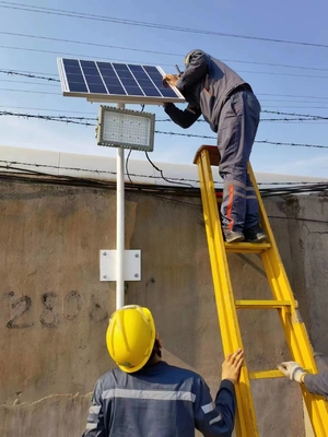 Solution d'éclairage industriel Projecteurs antidéflagrants Davis Cell avec CCT Ra ≥80 et aluminium moulé